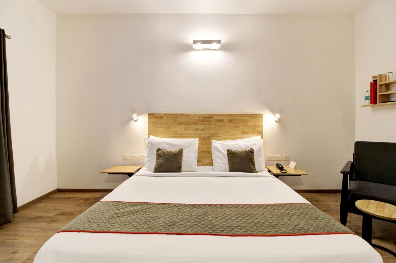 Oyo Townhouse 9 Hitech City Haidarábád Kültér fotó