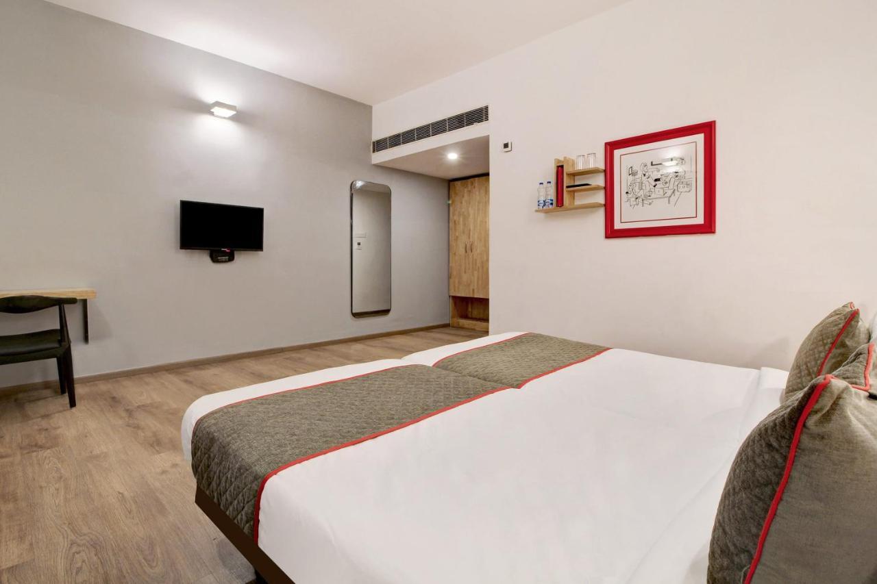 Oyo Townhouse 9 Hitech City Haidarábád Kültér fotó