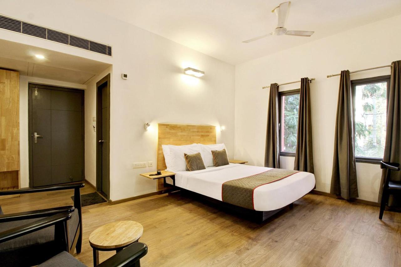 Oyo Townhouse 9 Hitech City Haidarábád Kültér fotó