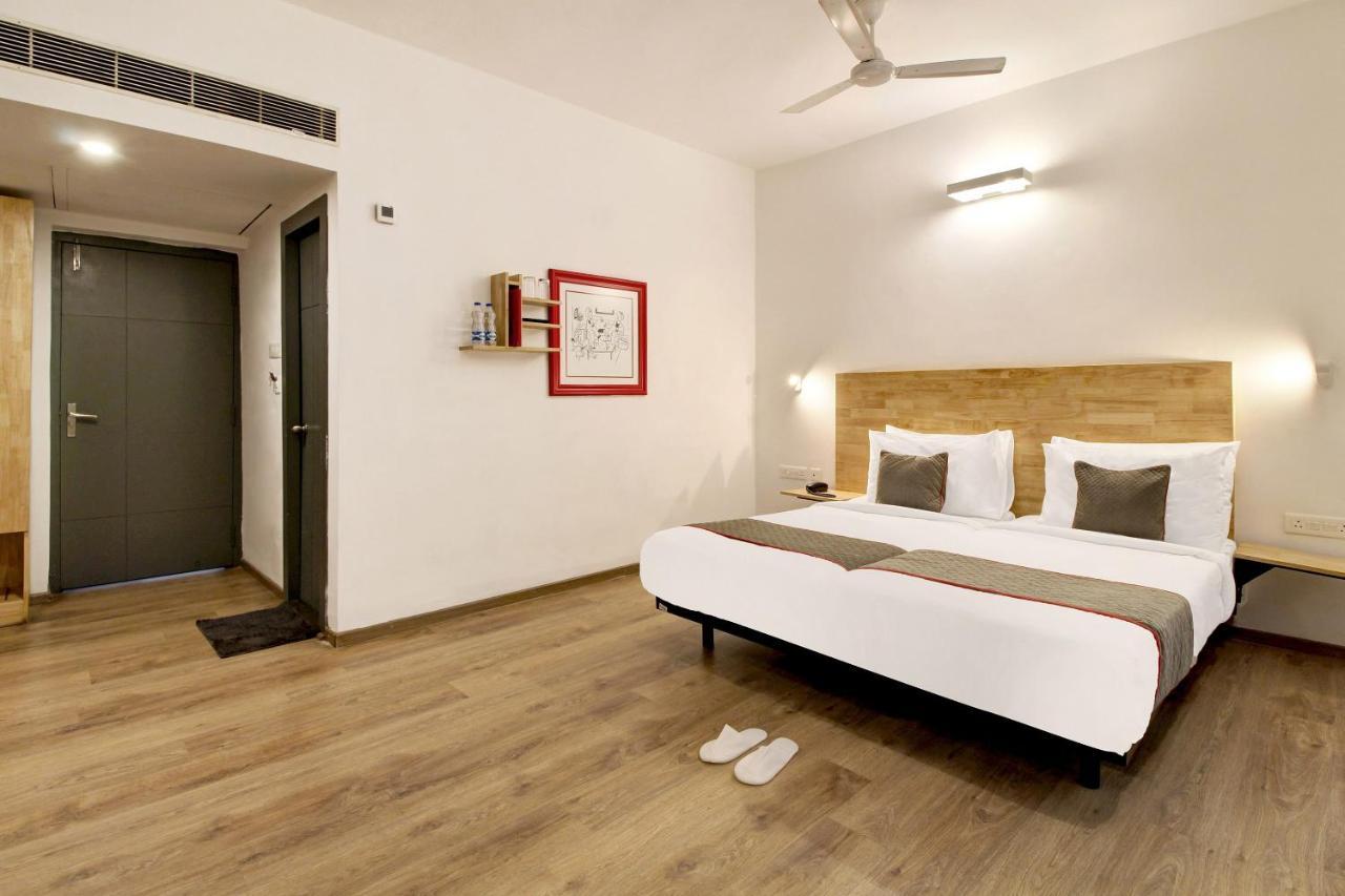 Oyo Townhouse 9 Hitech City Haidarábád Kültér fotó